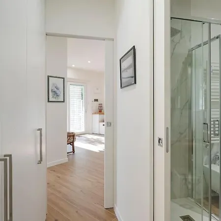 Wood&white - 2 Bedrooms E 2 Bathrooms - Wifi * Σαν Ρέμο