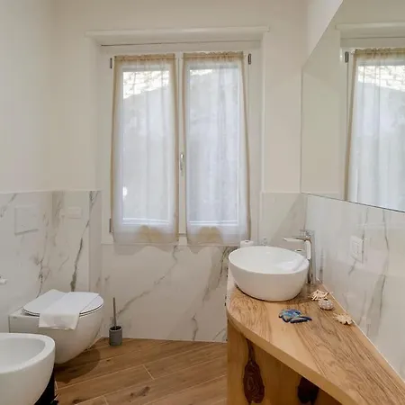 Apartmán Wood&white - 2 Bedrooms E 2 Bathrooms - Wifi *