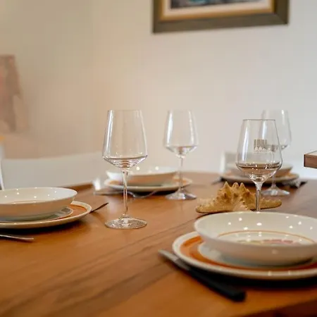 Apartament Wood&white - 2 Bedrooms E 2 Bathrooms - Wifi