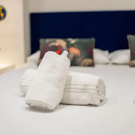 Wood&white - 2 Bedrooms E 2 Bathrooms - Wifi Apartament *